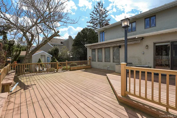 $6,000 | 11 Otsego Avenue, Dix Hills, NY 11746