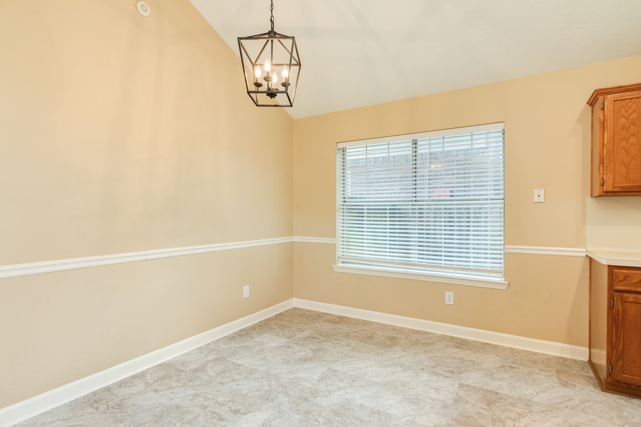 205 Mango Street Lake Jackson, TX 77566 - Photo 15 of 30
