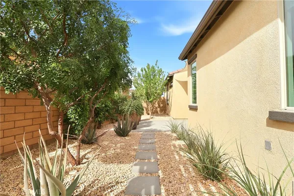 $569,900 | 39906 Felicita Parkway, Palm Desert, CA 92211
