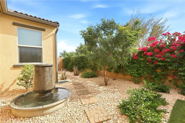 $569,900 | 39906 Felicita Parkway, Palm Desert, CA 92211