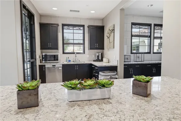 $569,900 | 39906 Felicita Parkway, Palm Desert, CA 92211