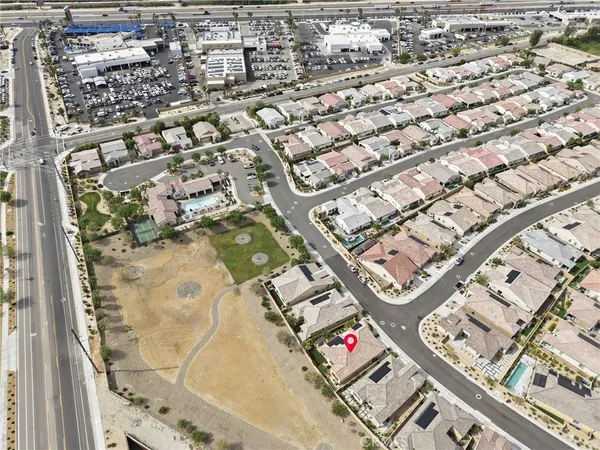 $569,900 | 39906 Felicita Parkway, Palm Desert, CA 92211