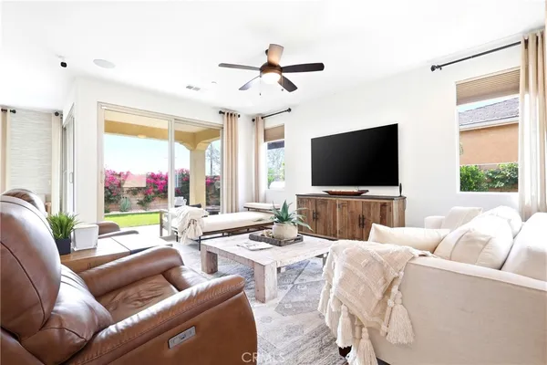 $569,900 | 39906 Felicita Parkway, Palm Desert, CA 92211