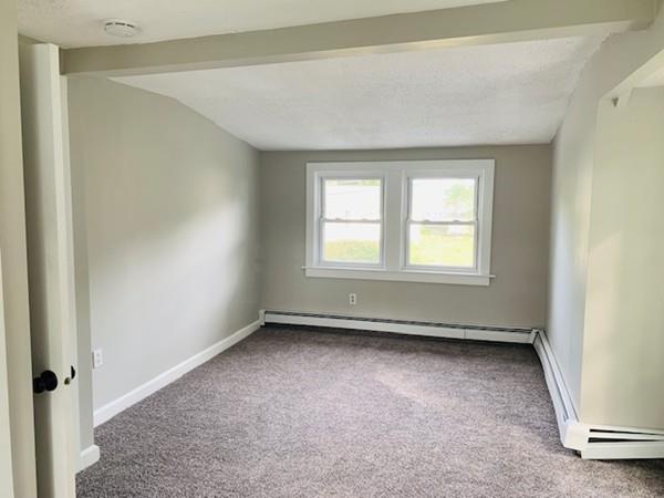 86 Birch Island Road Webster, MA 01570 - Photo 13 of 19 Gallery Image 13