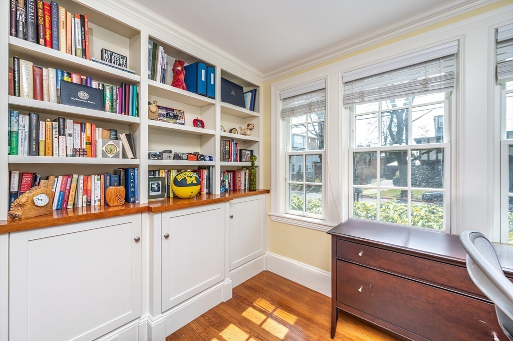 24 Nathan Road Newton, MA 02459 - Photo 8 of 38