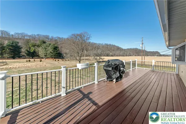 $730,000 | 1 Cross Creek Lane, Upper Black Eddy, PA 18972