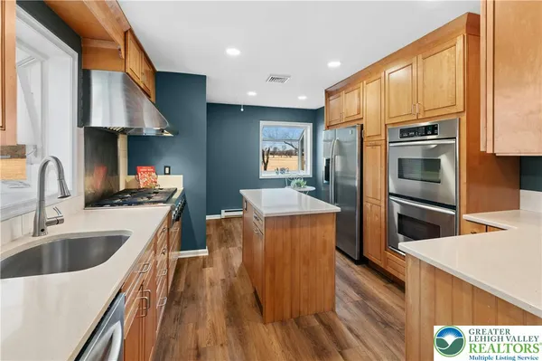 $730,000 | 1 Cross Creek Lane, Upper Black Eddy, PA 18972