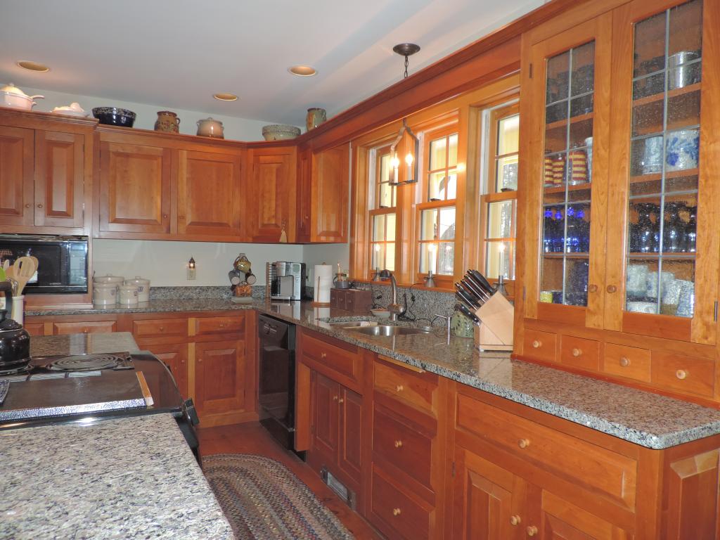 75 Sandown Road Chester, NH 03036 - Photo 3 of 26