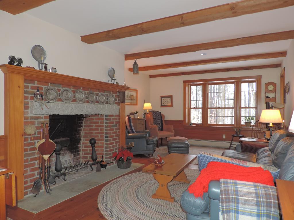 75 Sandown Road Chester, NH 03036 - Photo 6 of 26