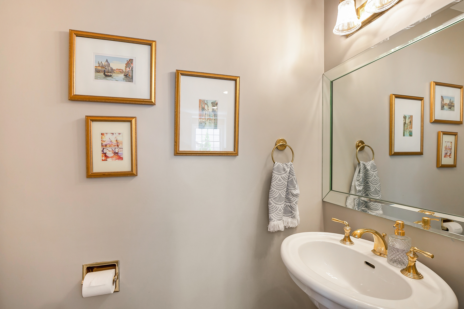 348 East Woodland Road Lake Bluff, IL 60044 - Photo 12 of 30