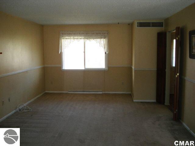 3355 South Isabella Road Mount Pleasant, MI 48858 - Photo 8 of 25 1772912-7.JPG