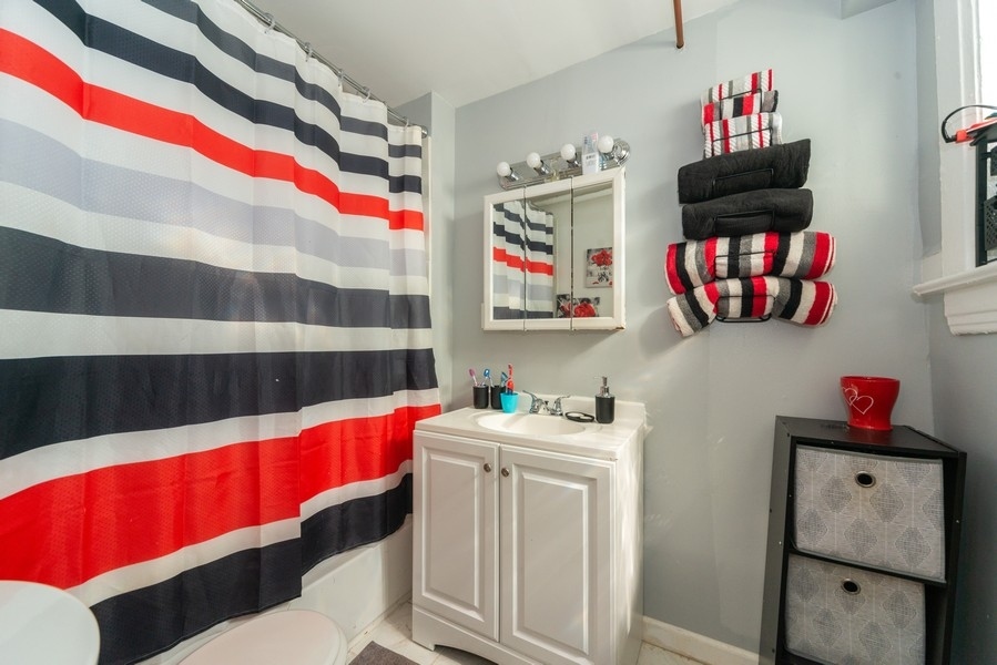 4200 West Jackson Boulevard Chicago, IL 60624 - Photo 17 of 24