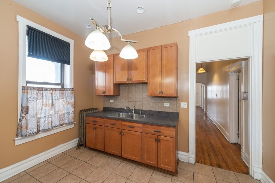 4200 West Jackson Boulevard Chicago, IL 60624 - Photo 9 of 24