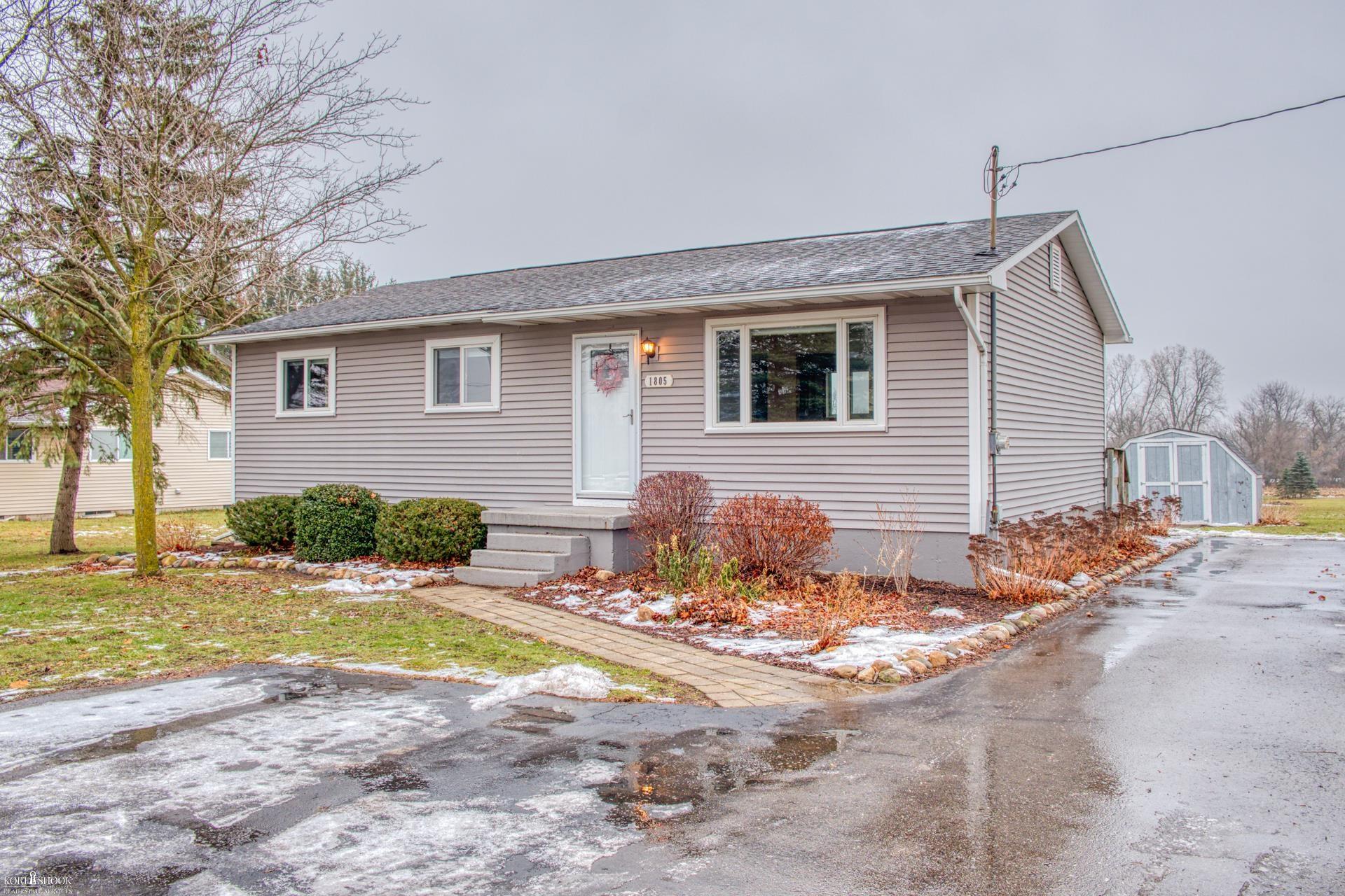 1805 Parmenter Road Corunna, MI 48817 - Photo 29 of 29 50163587-9296bb4e-6f7f-4c24-80e7-786d41e103af.JPG