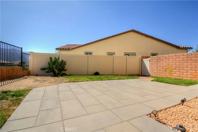 a view of backyard of garage