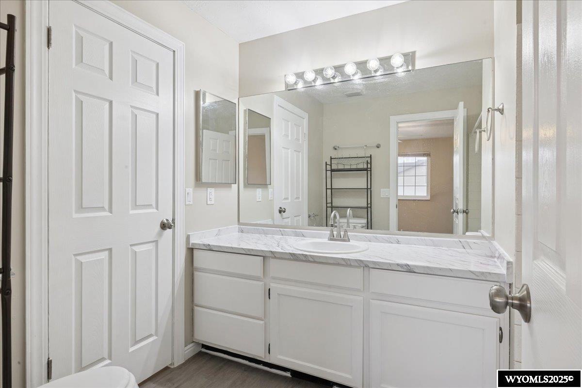 193 Southridge Road Evanston, WY 82930 - Photo 12 of 28