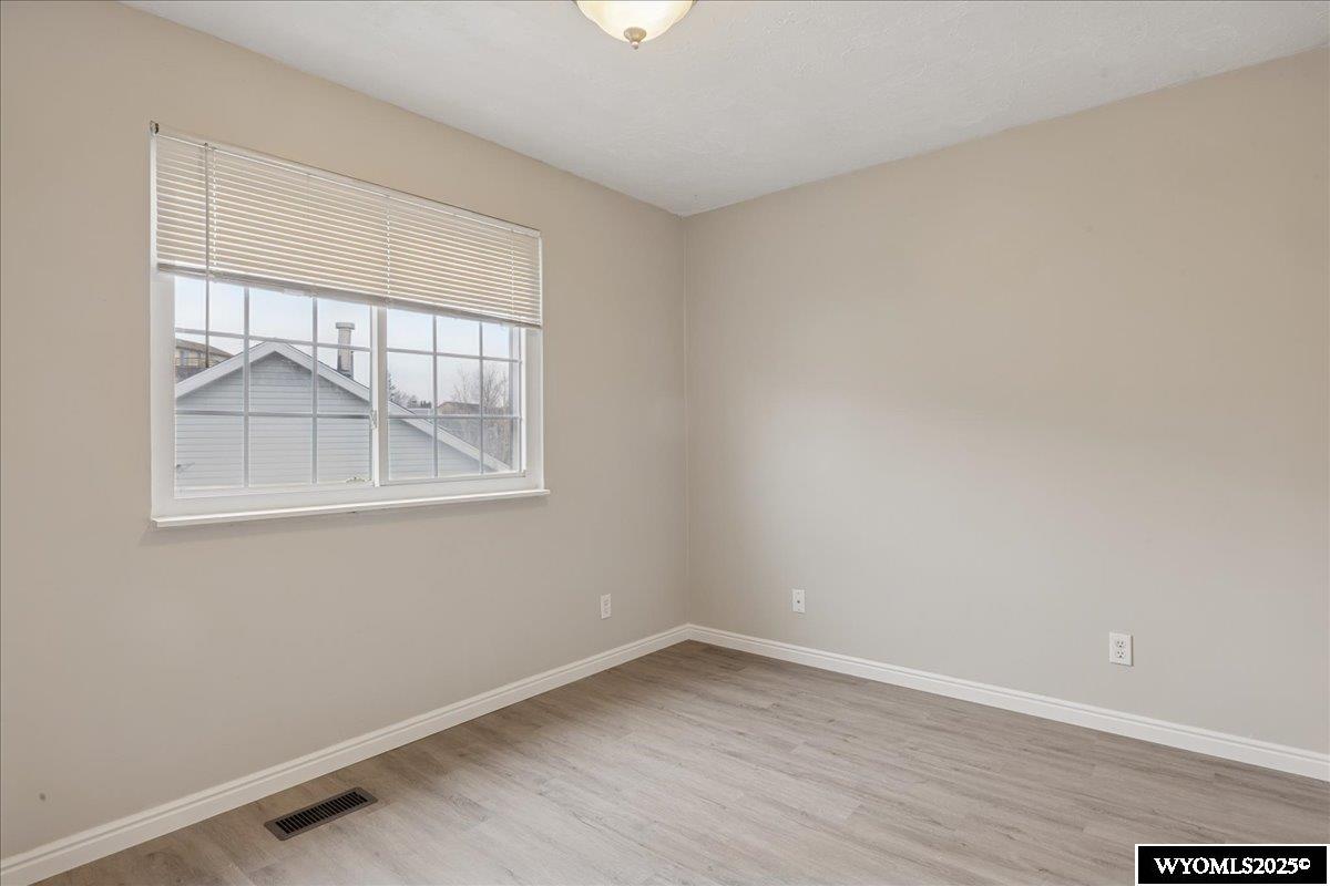 193 Southridge Road Evanston, WY 82930 - Photo 14 of 28