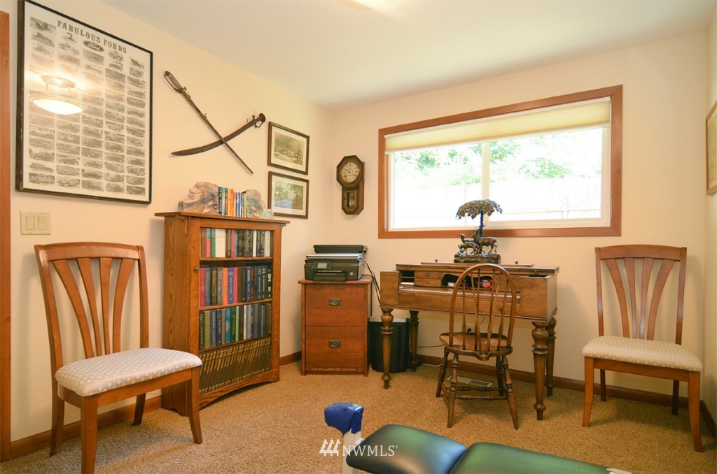 9977 Northeast Lofgren Road Bainbridge Island, WA 98110 - Photo 11 of 15 Gallery Image 11