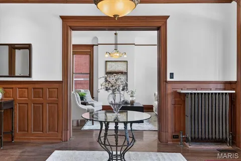 $1,075,000 | 5095 Westminster Place, St. Louis, MO 63108