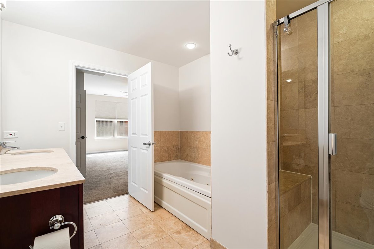 520 North Halsted Street, Unit 310 Chicago, IL 60642 - Photo 32 of 49