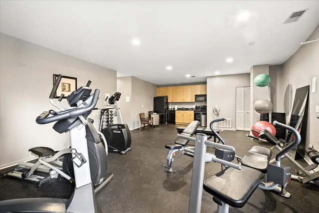 $529,500 | 520 North Halsted Street, Unit 310, Chicago, IL 60642