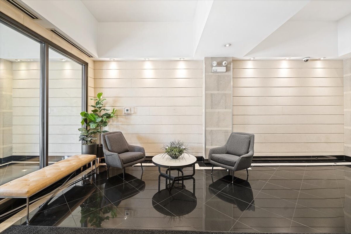 520 North Halsted Street, Unit 310 Chicago, IL 60642 - Photo 9 of 49