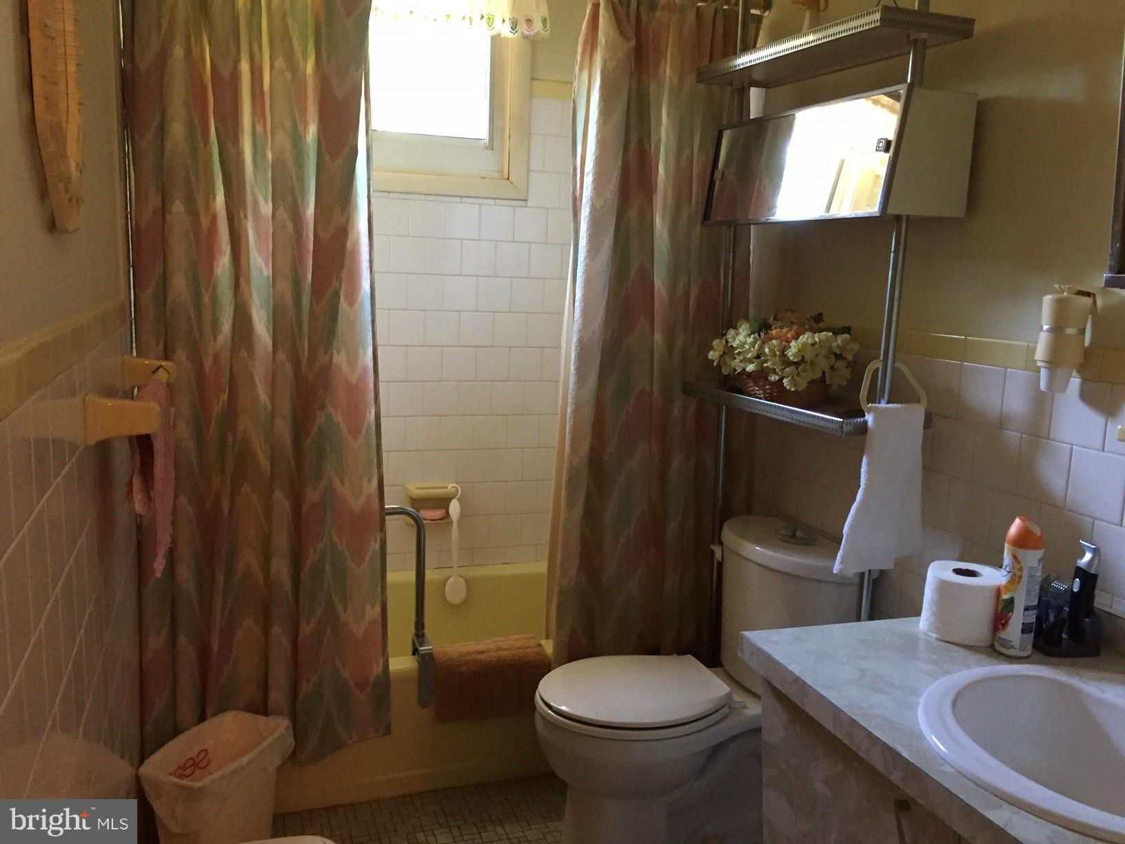 611 Jones Road Severn, MD 21144 - Photo 18 of 28 Bath
