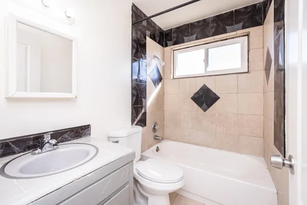 $895,000 | 10 Nedra Court, Sacramento, CA 95822