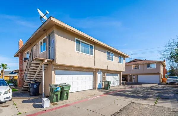 $895,000 | 10 Nedra Court, Sacramento, CA 95822