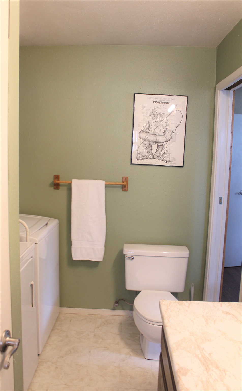110 Rickey-Peak Bridgeport, CA 93517 - Photo 15 of 28 Gallery Image 15