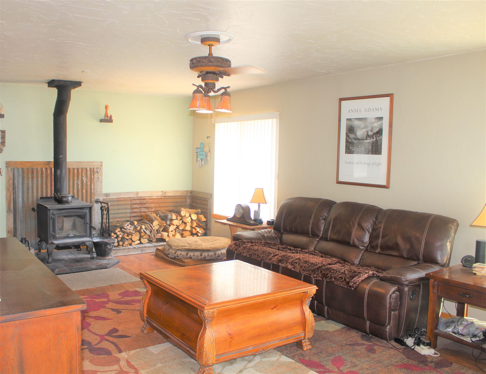 110 Rickey-Peak Bridgeport, CA 93517 - Photo 5 of 28 Gallery Image 5