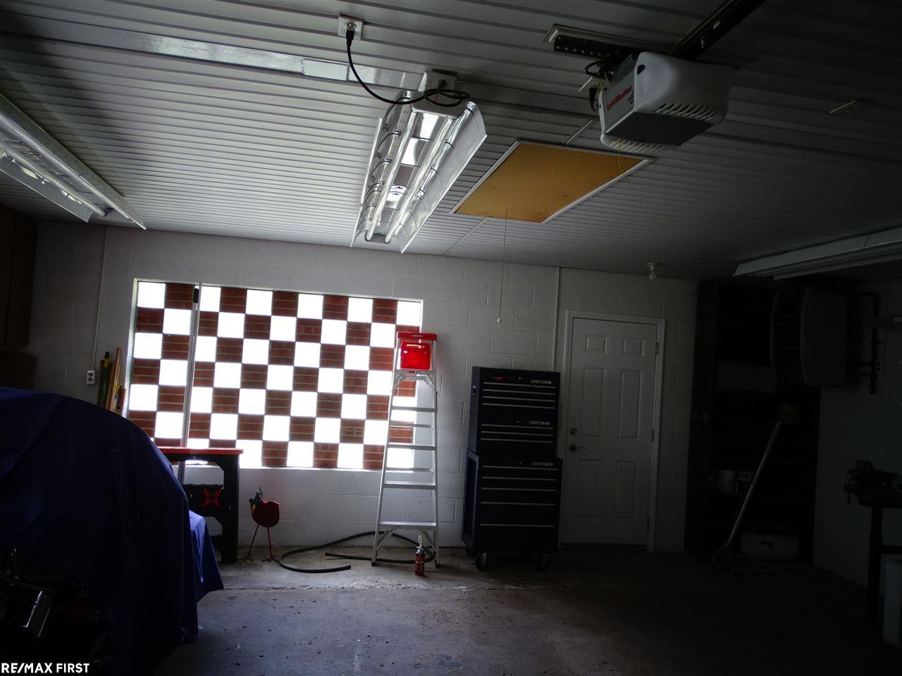 18362 South Nunneley Road Clinton Township, MI 48035 - Photo 3 of 24