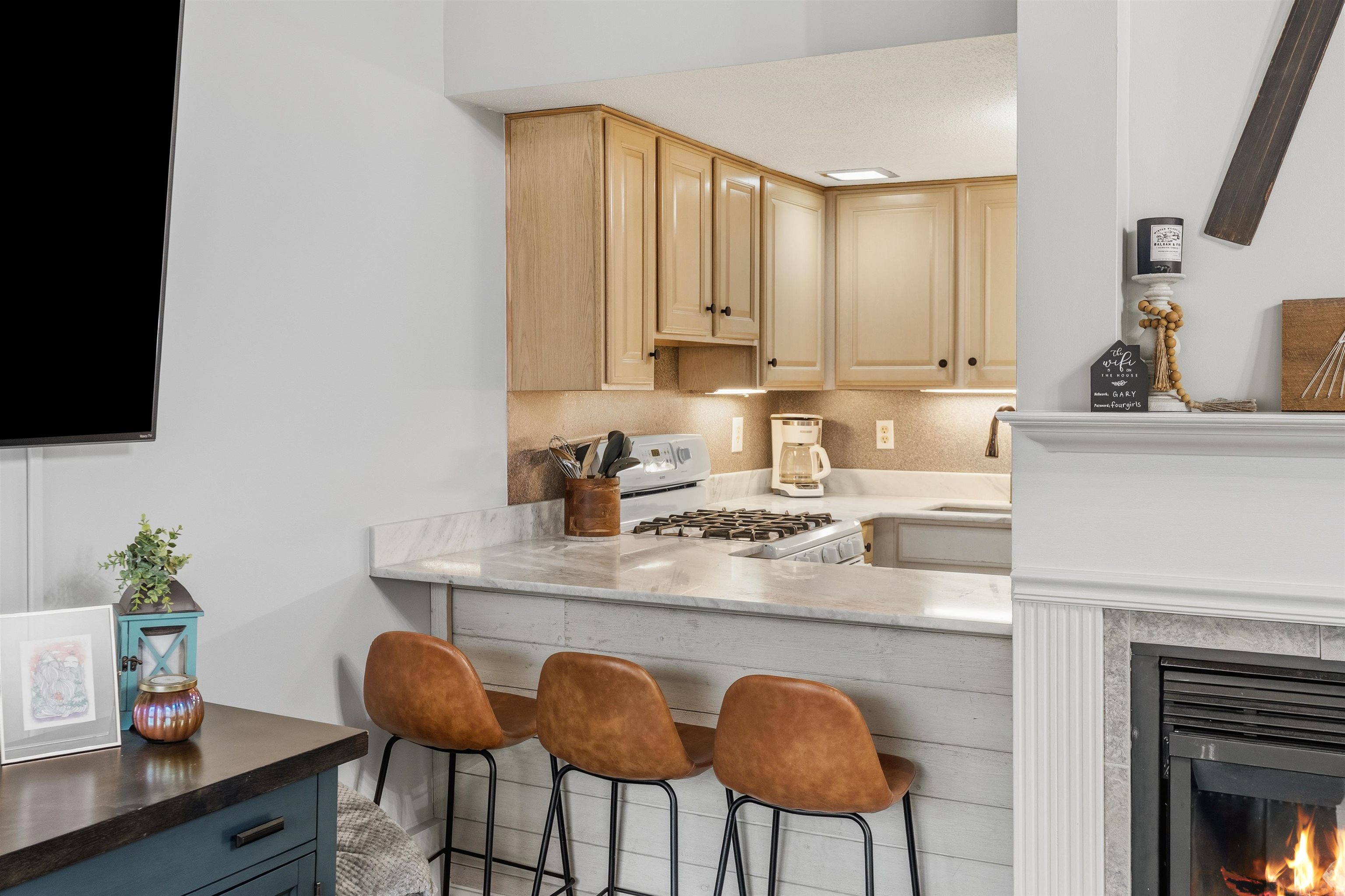 50 Fox Run Road, Unit 2 Lincoln, NH 03251 - Photo 9 of 27