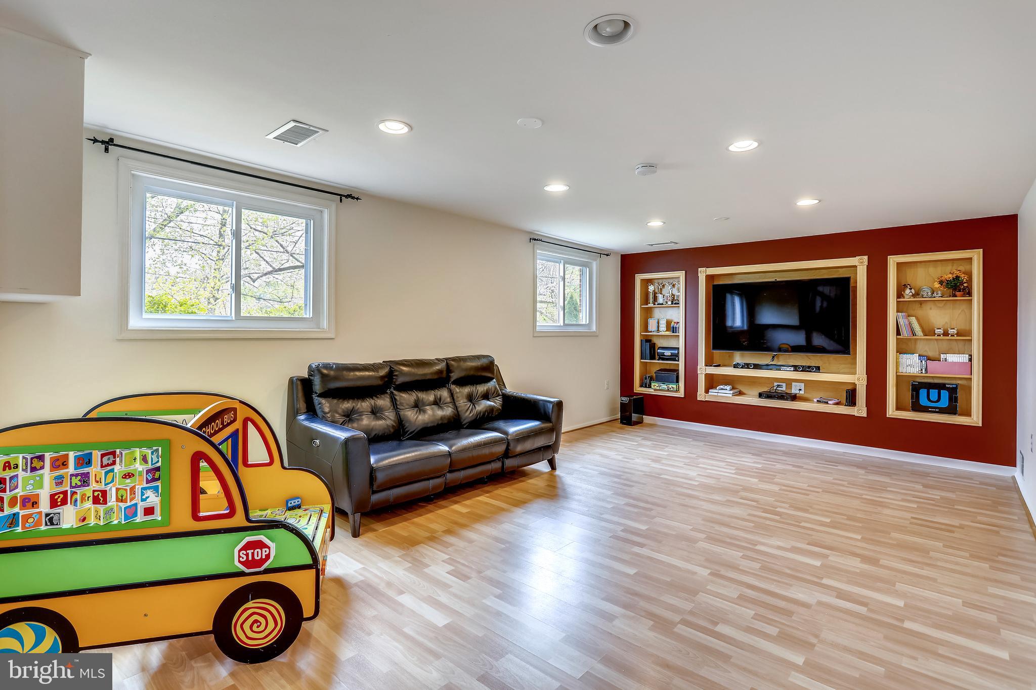 14202 Chesterfield Road Rockville, MD 20853 - Photo 28 of 61 Gallery Image 28
