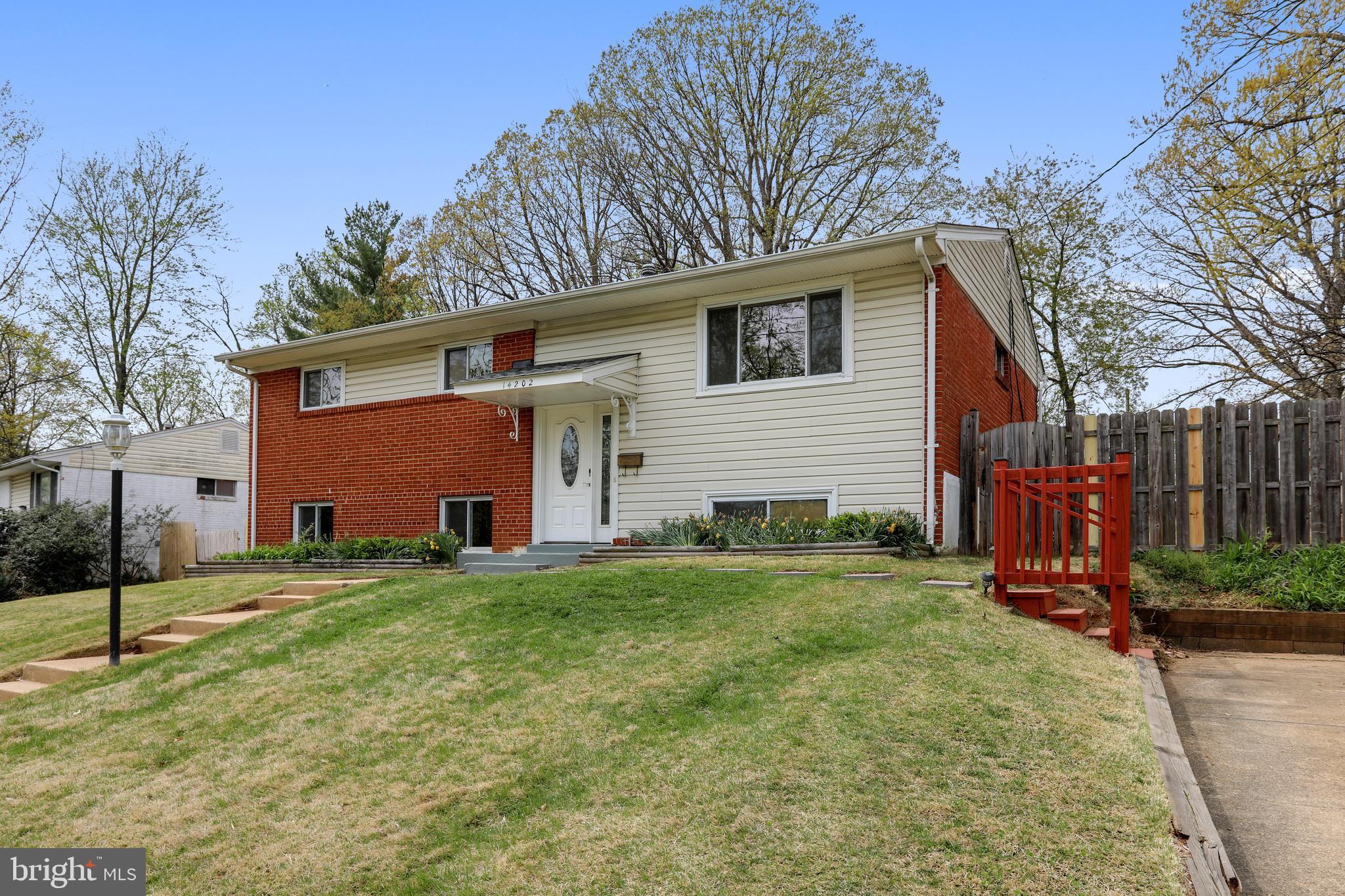 14202 Chesterfield Road Rockville, MD 20853 - Photo 4 of 61 Gallery Image 4