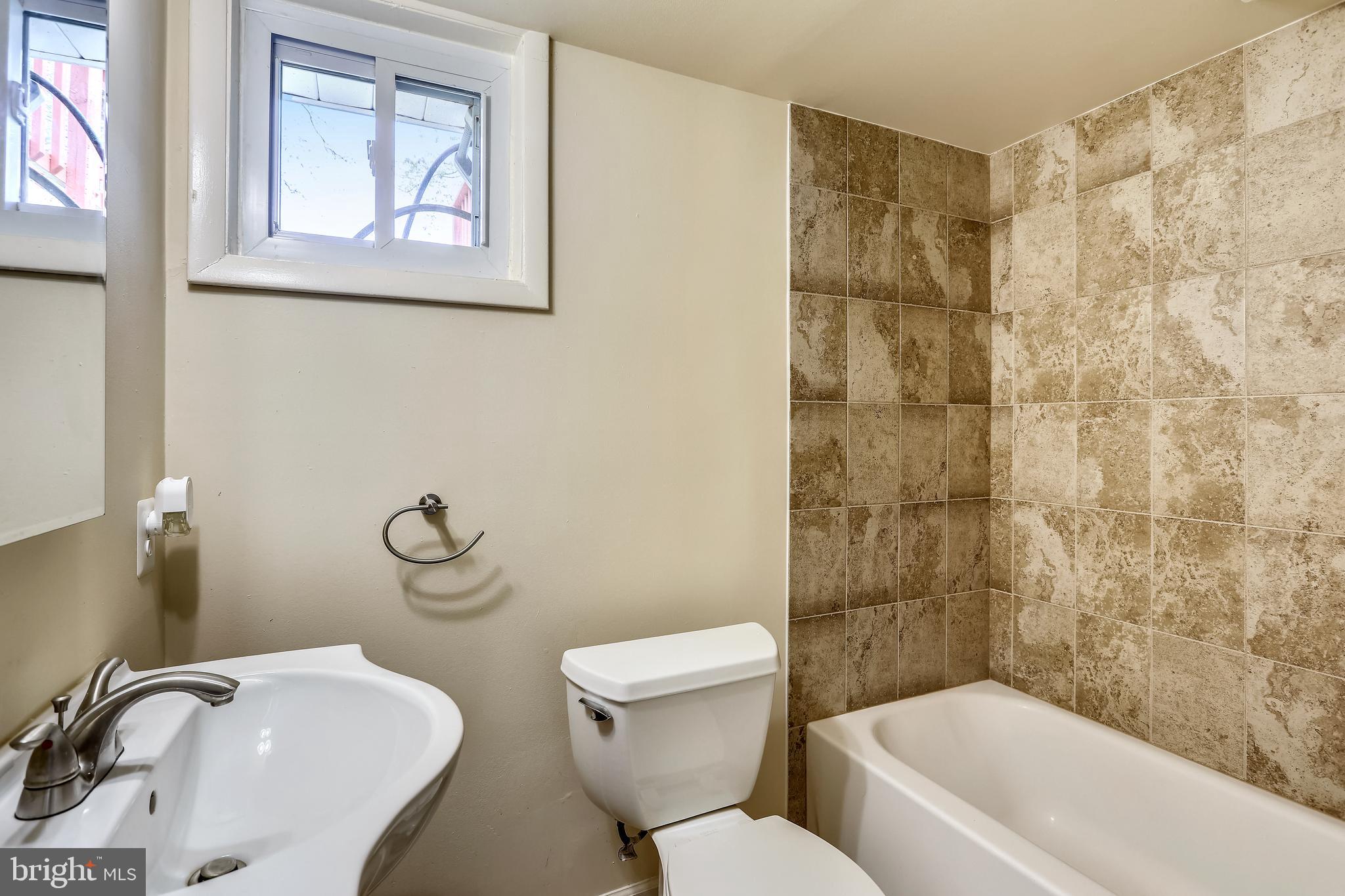 14202 Chesterfield Road Rockville, MD 20853 - Photo 33 of 61 Gallery Image 33