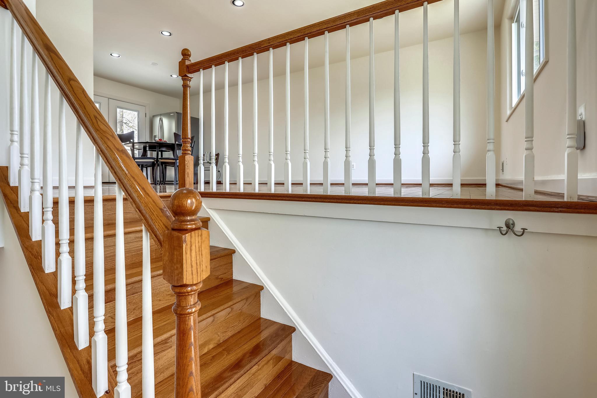 14202 Chesterfield Road Rockville, MD 20853 - Photo 6 of 61 Gallery Image 6