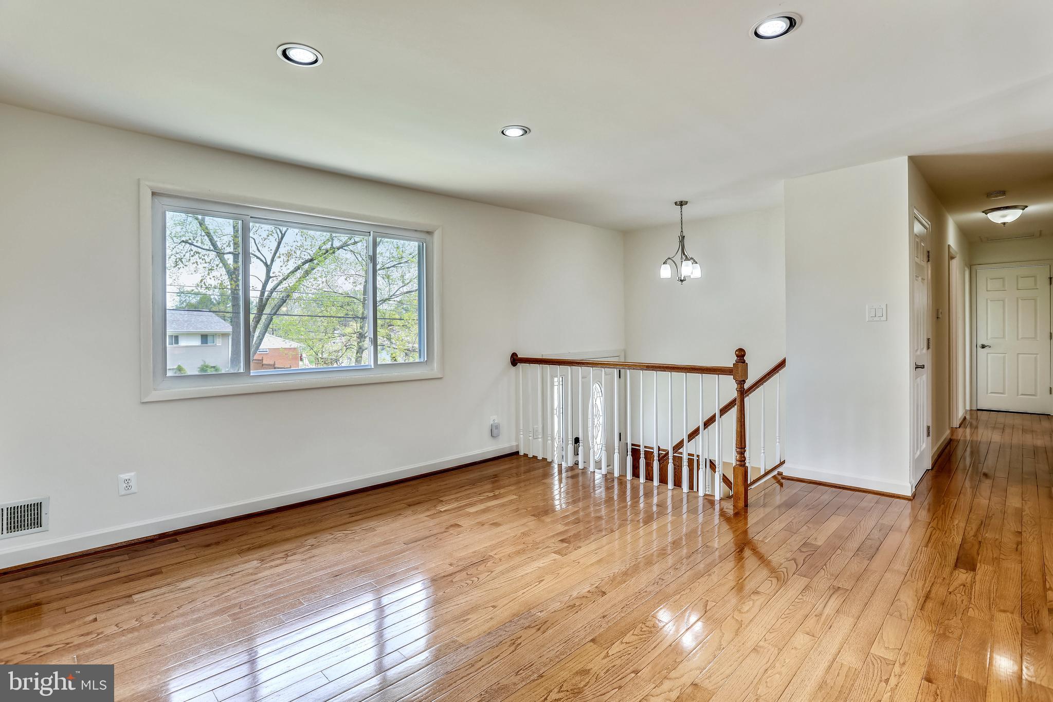 14202 Chesterfield Road Rockville, MD 20853 - Photo 7 of 61 Gallery Image 7
