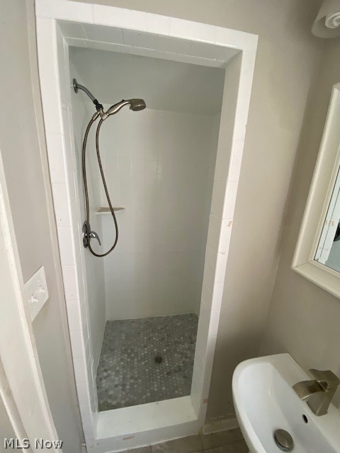 1231 Sylvania Road Cleveland, OH 44121 - Photo 28 of 35