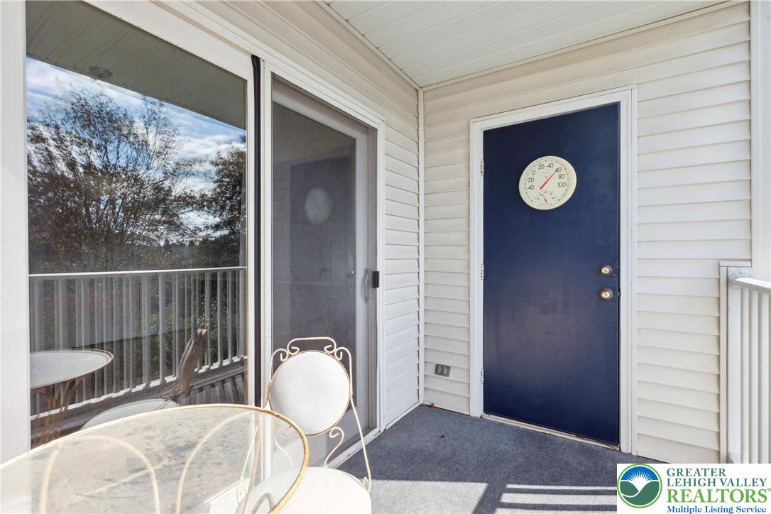 110 Drift Court, Unit B Bethlehem, PA 18020 - Photo 24 of 25 a living room with furniture
