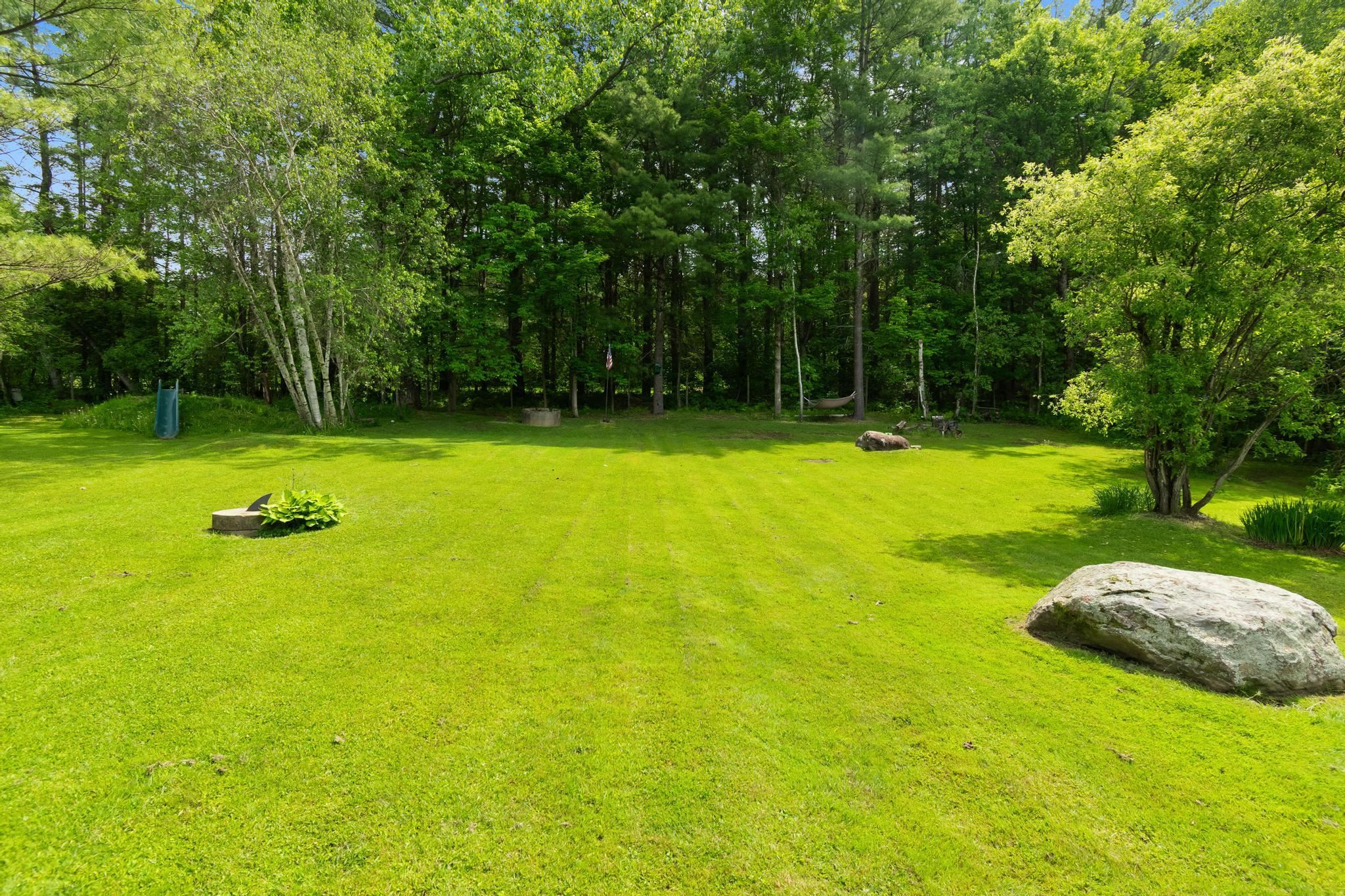 1819 Huntington Road Richmond, VT 05477 - Photo 6 of 41