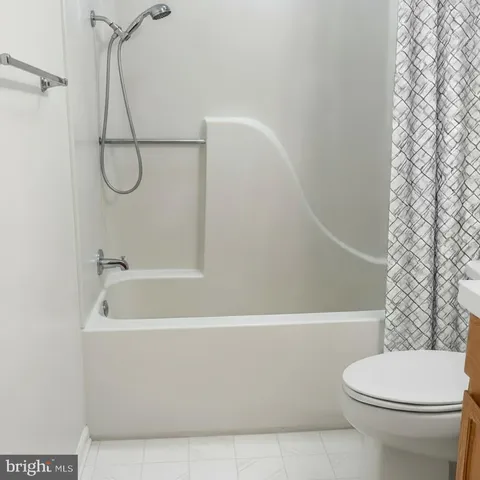 $175,000 | 102 Jumpers Circle, Unit 219, Baltimore, MD 21236