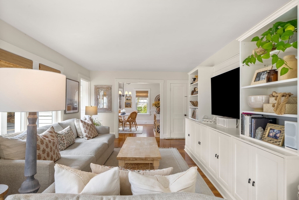 386 Country Way Scituate, MA 02066 - Photo 16 of 41