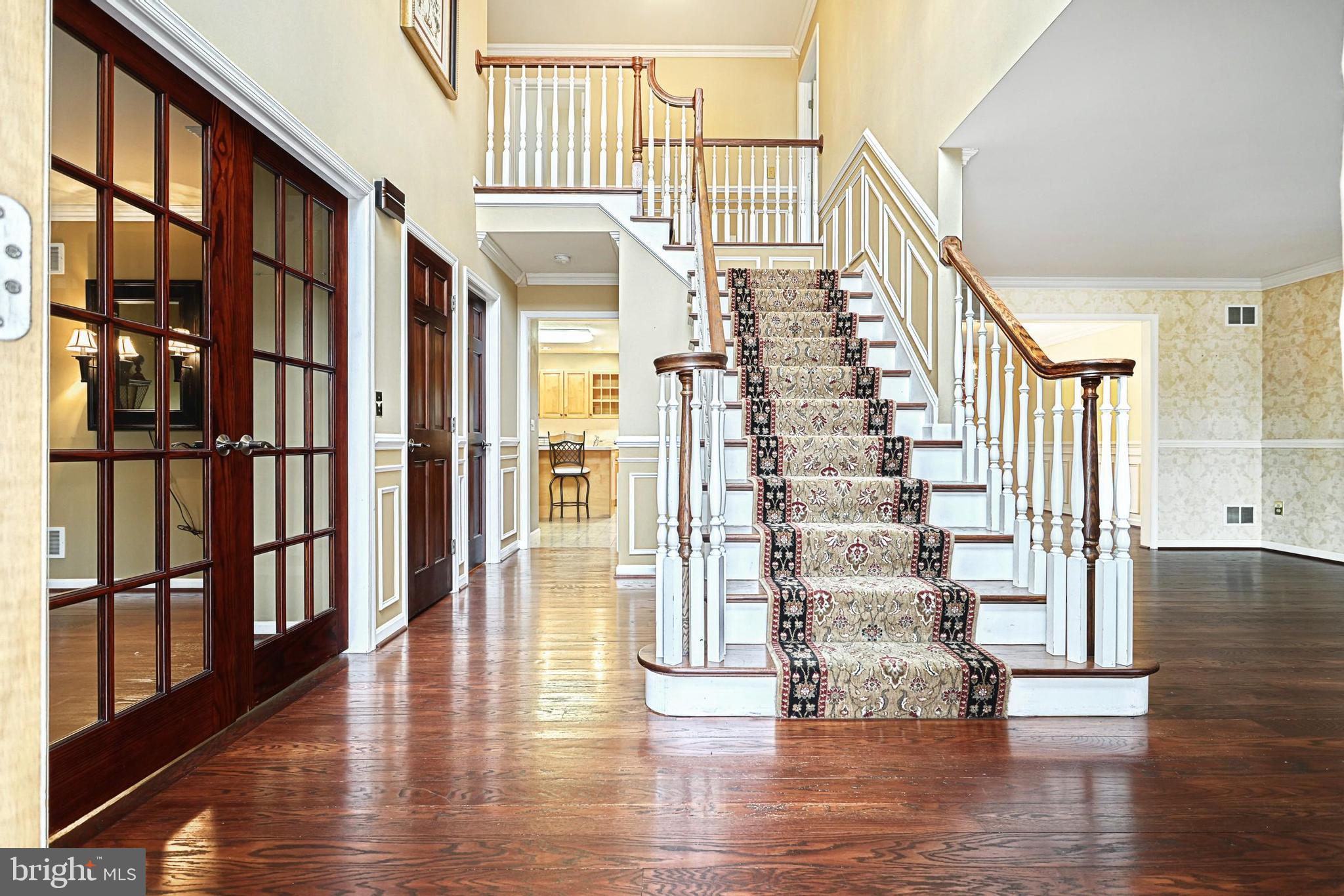 16 Kratz Road Shrewsbury, PA 17361 - Photo 10 of 56 2 story entry way