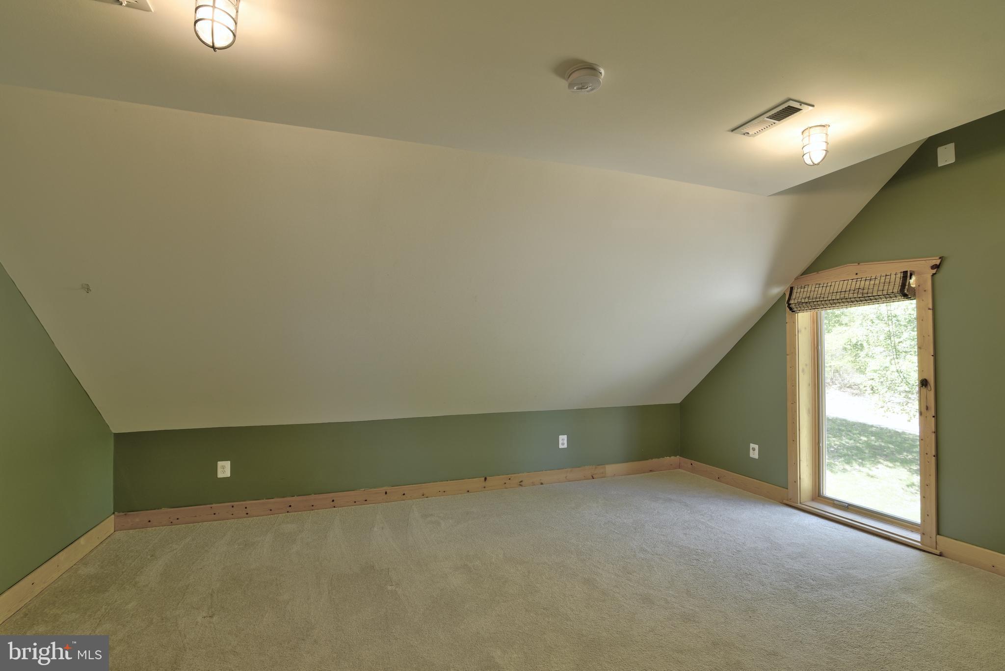 12904 Sagle Road Purcellville, VA 20132 - Photo 132 of 135 Apartment bedroom 1