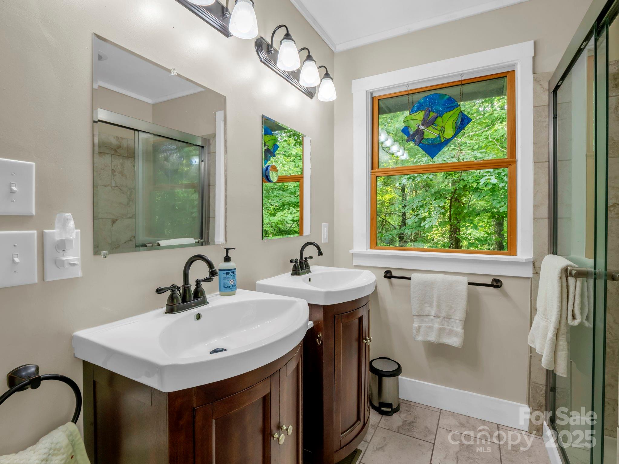 656 Cardinal Road Brevard, NC 28712 - Photo 21 of 37 Gallery Image 21