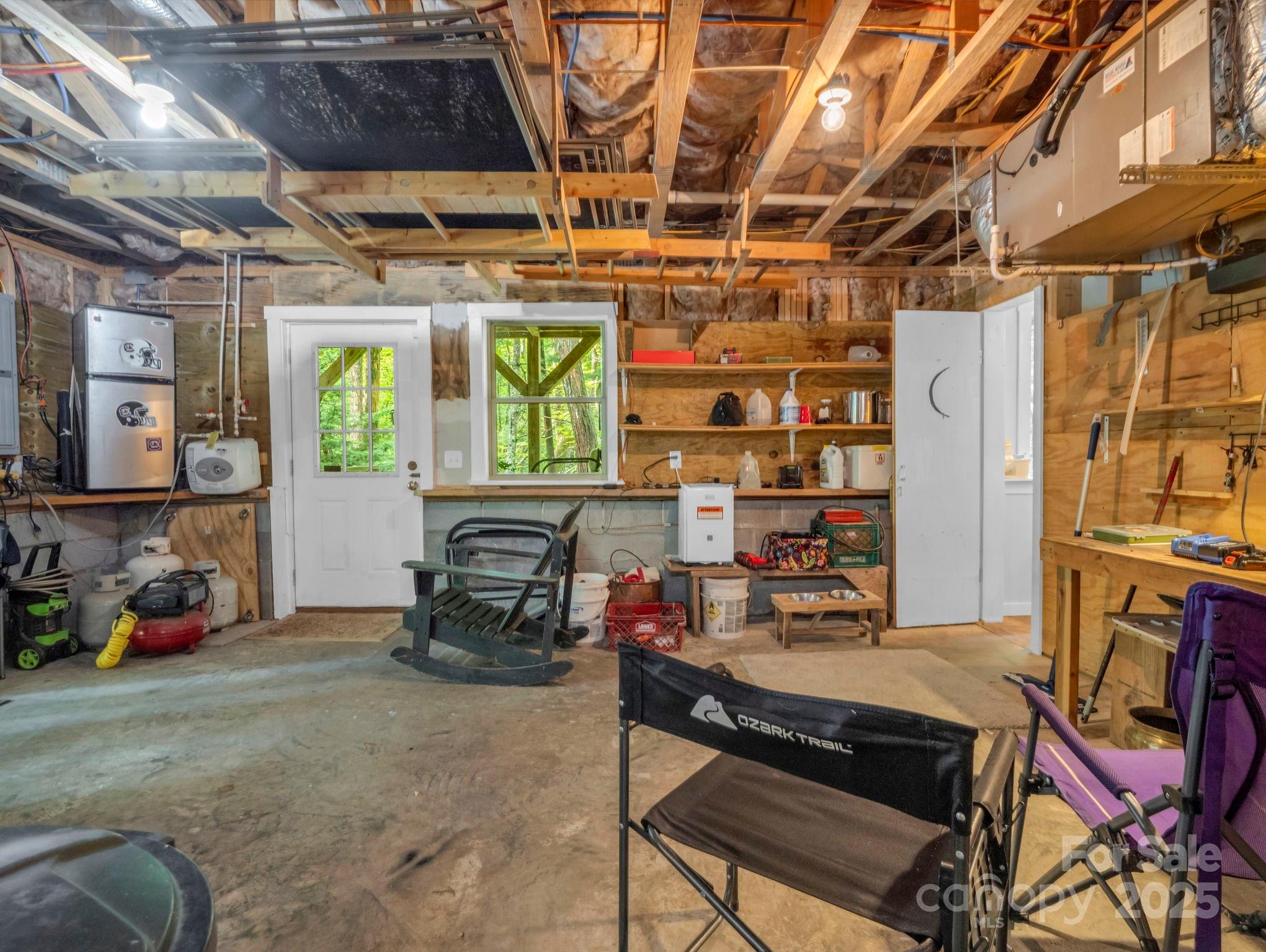 656 Cardinal Road Brevard, NC 28712 - Photo 34 of 37 Gallery Image 34