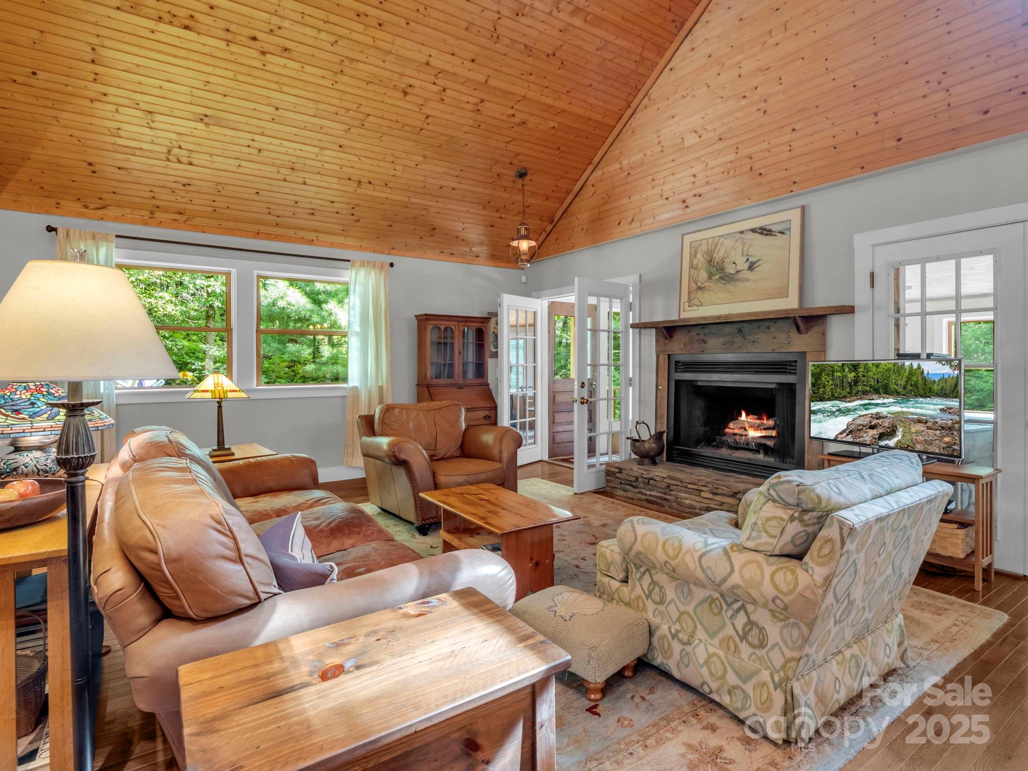 656 Cardinal Road Brevard, NC 28712 - Photo 7 of 37 Gallery Image 7