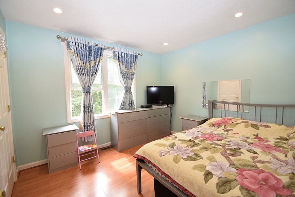 55 Wilmarth Road Randolph, MA 02368 - Photo 10 of 18 Gallery Image 10