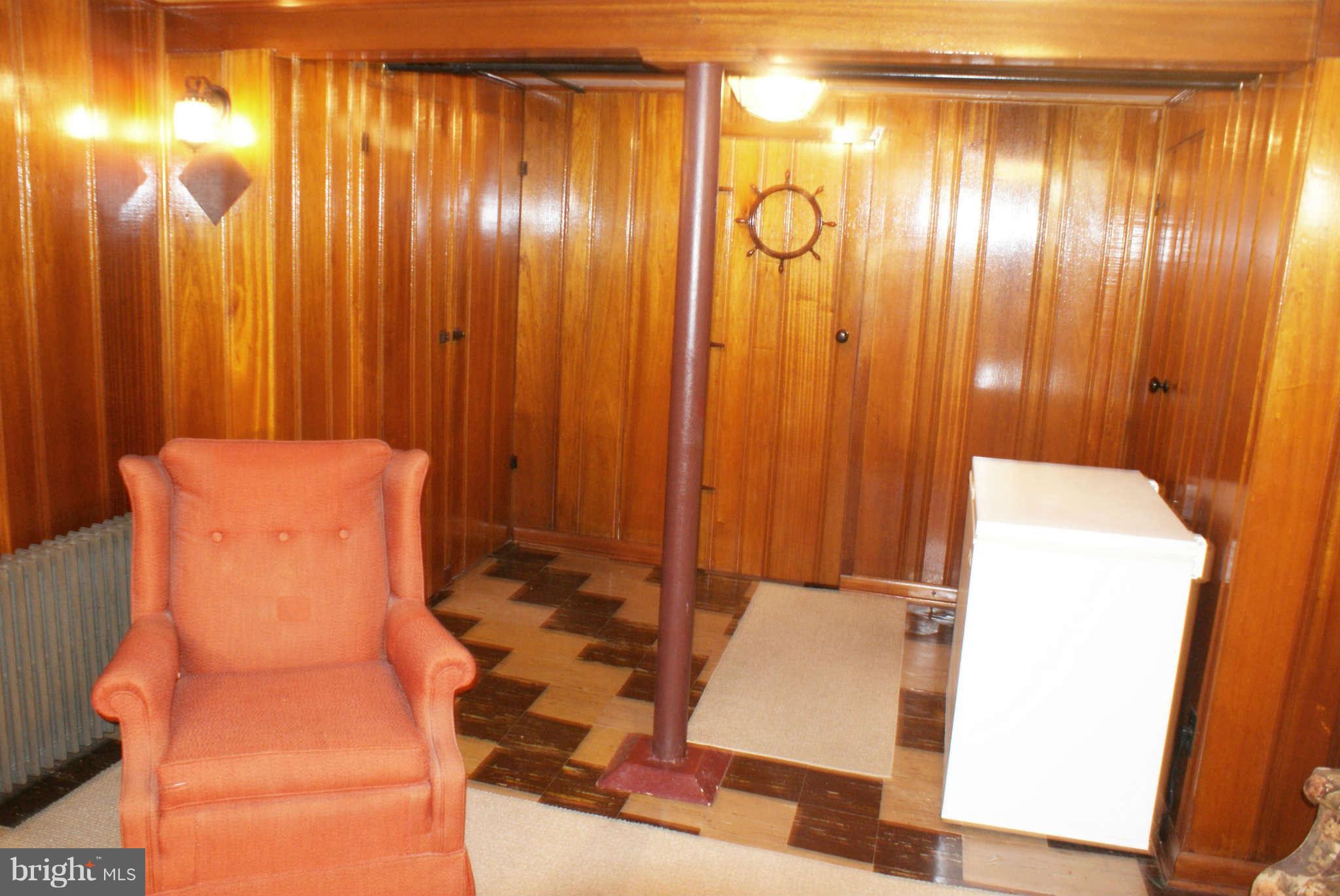 709 Dorchester Road Baltimore, MD 21229 - Photo 13 of 20 Recreation Room, View 2